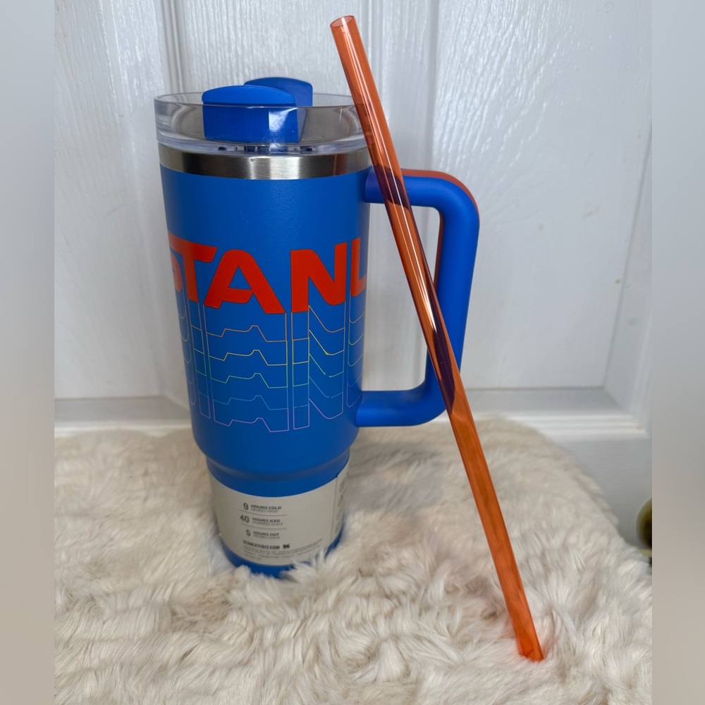 STANLEY AZURE REVERB 30 OZ
QUENCHER H2.0 FLOW-STATE TUMBLER